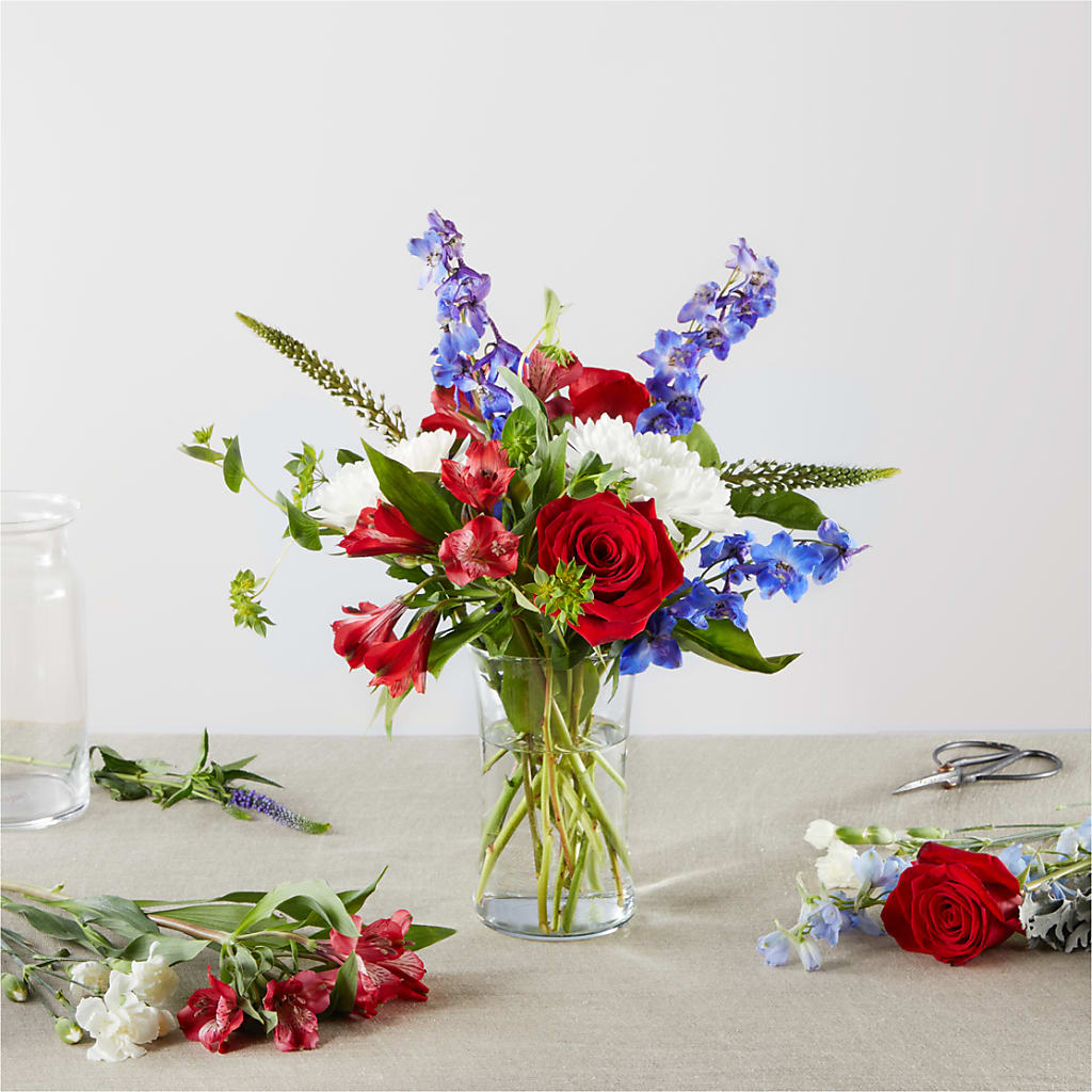 Star Spangled - A Florist Original – Tri-city Florist, Vista CA