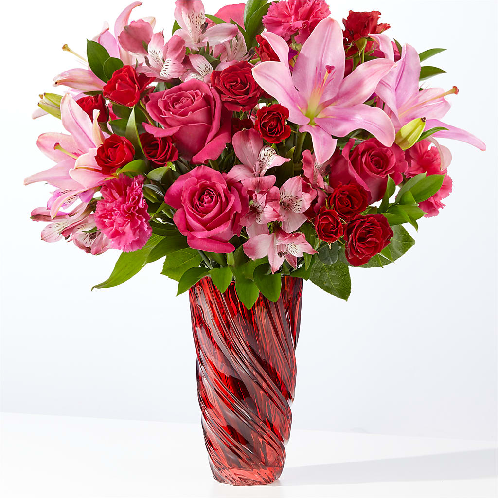 In Love Bouquet with Luxe Swirl Vase – Tri-city Florist, Vista CA