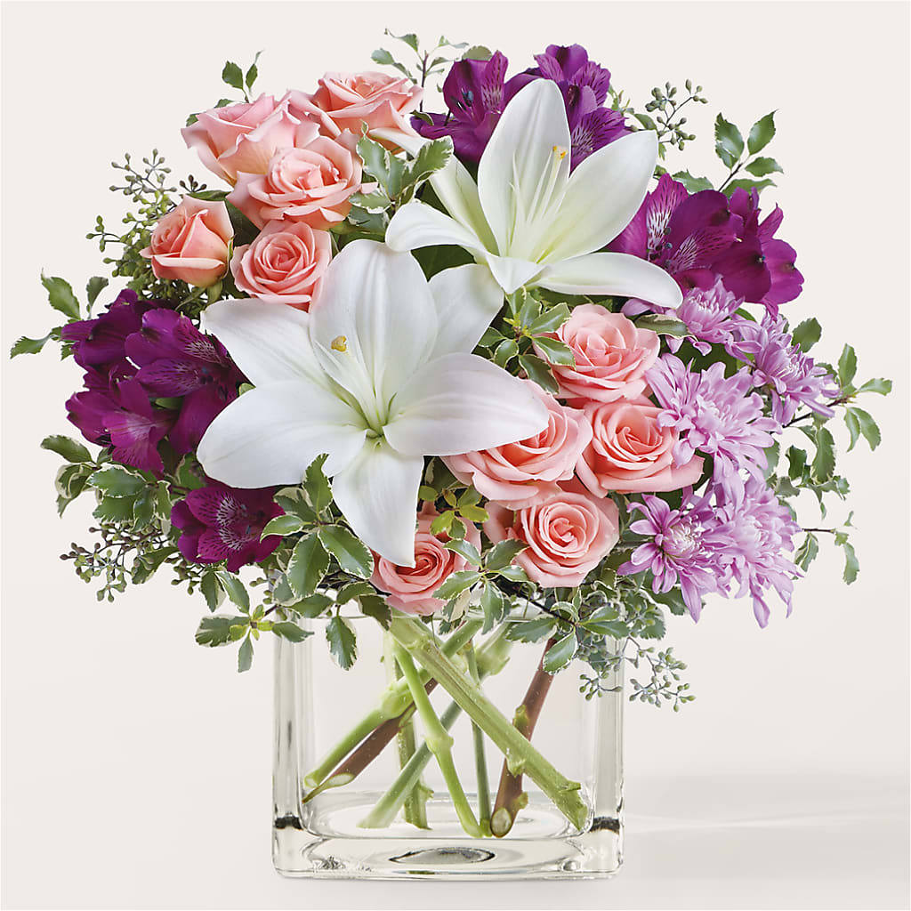 Mani Pedi Bouquet – Tri-city Florist, Vista CA