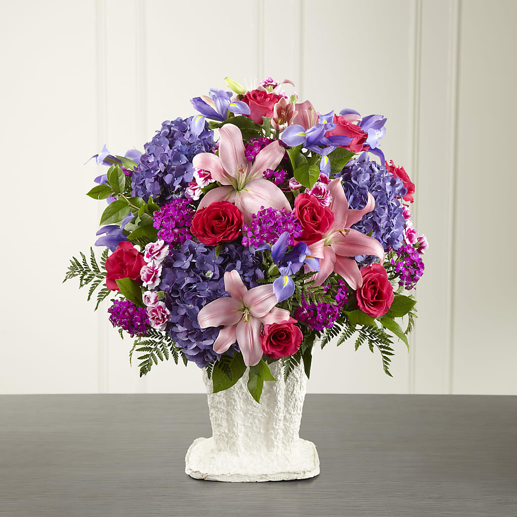 We Fondly Remember Arrangement – Tri-city Florist, Vista CA