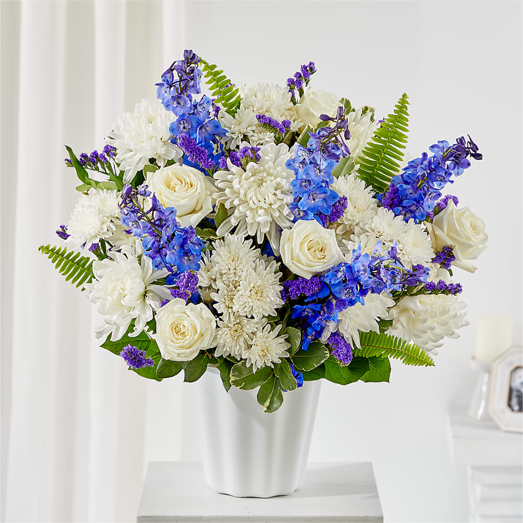 Hold Dear Tabletop Basket – Tri-city Florist, Vista CA