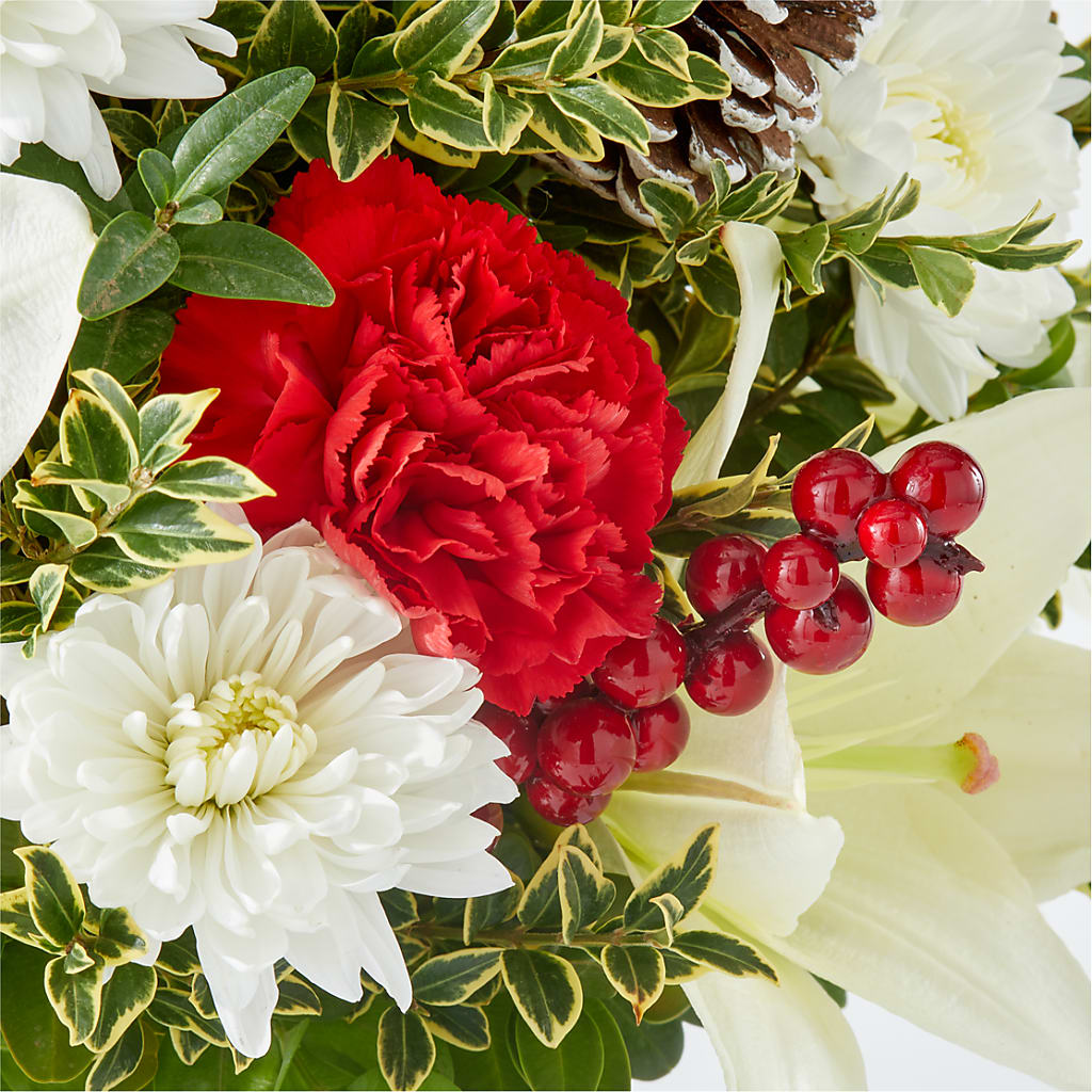 Festive Moments Tree –  Tri-city Florist, Vista CA