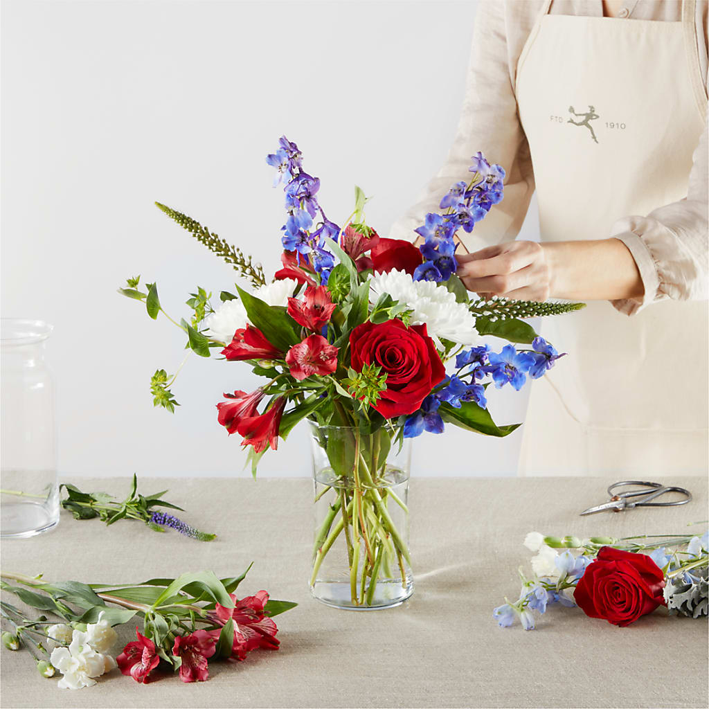 Star Spangled - A Florist Original –  Tri-city Florist, Vista CA
