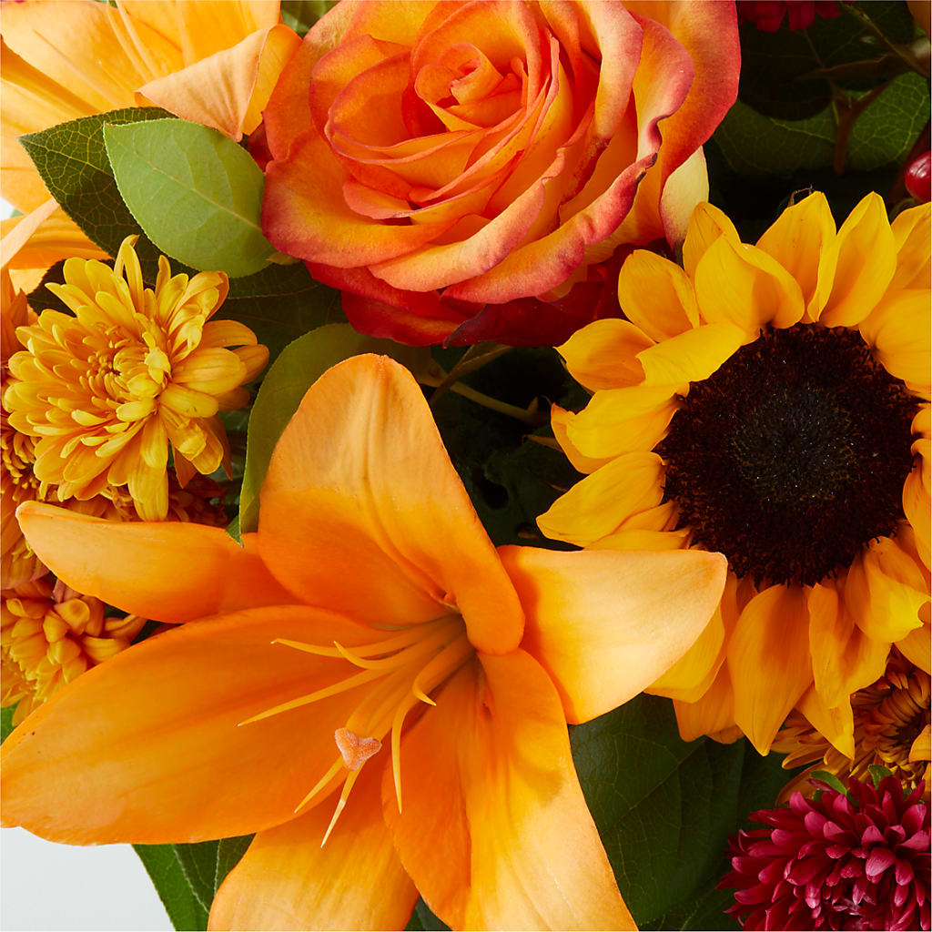Grateful Centerpiece –  Tri-city Florist, Vista CA