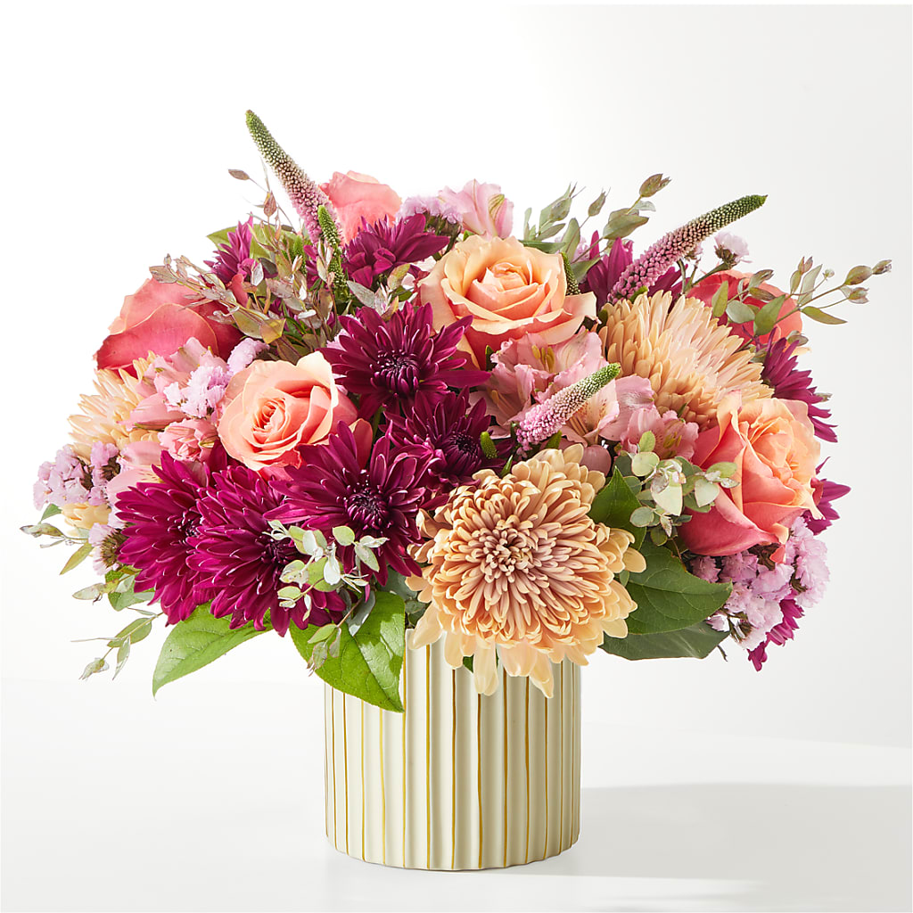 Berry Cobbler Bouquet with Ivory Vase –  Tri-city Florist, Vista CA