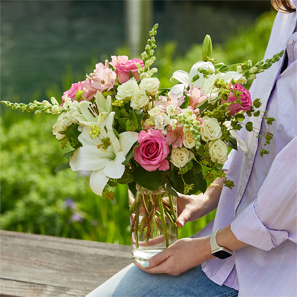 Fondly Bouquet –  Tri-city Florist, Vista CA