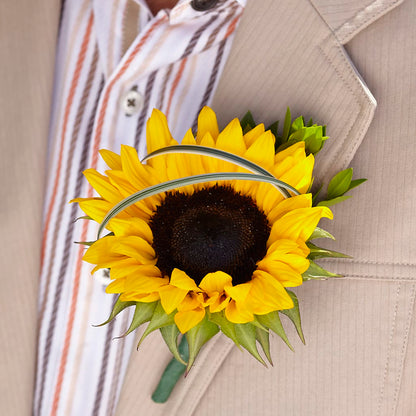 Free Spirit Boutonniere –  Tri-city Florist, Vista CA